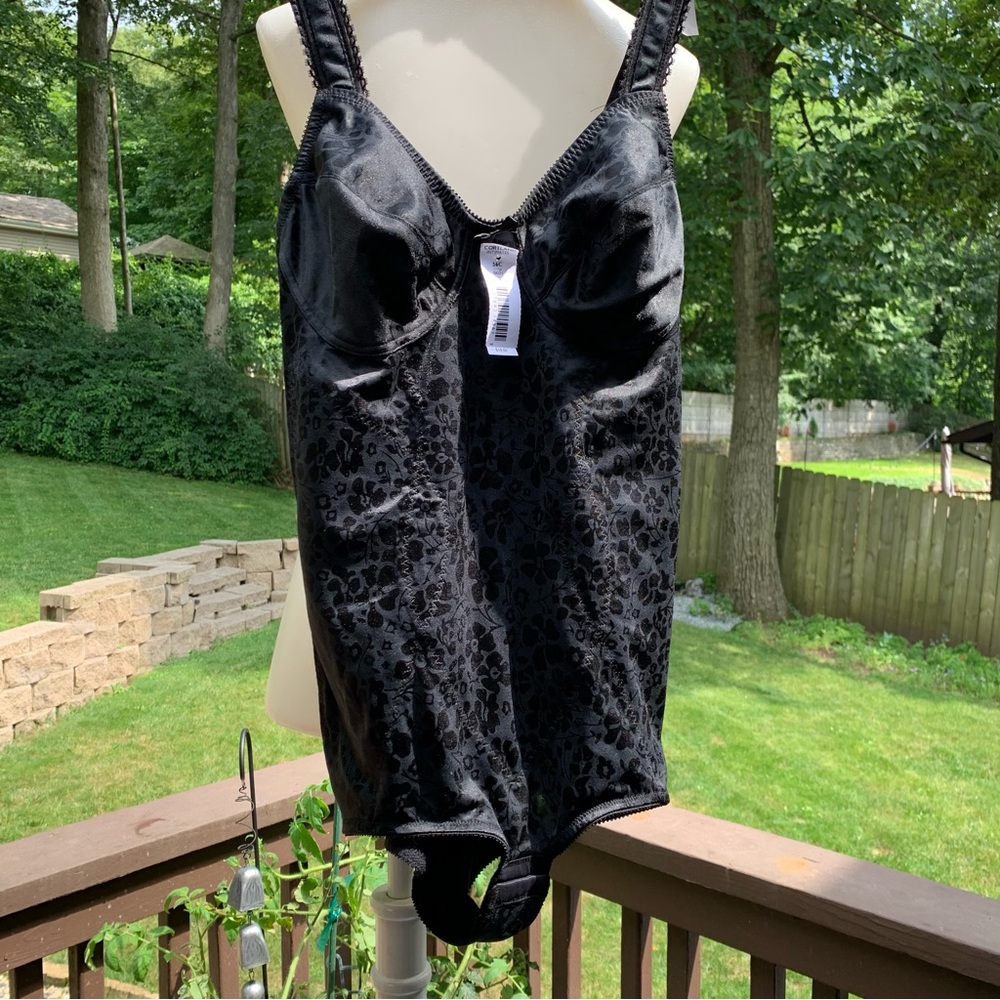 Cortland Intimates Soft Cup Body Briefer Shapewear Lingerie, Black, 36C Rtl $58